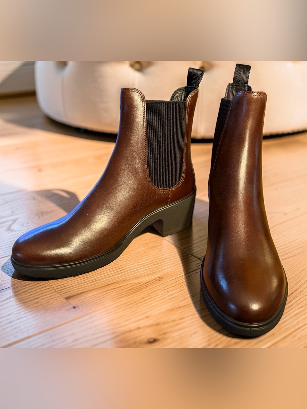 Ecco NWT Sz 9-9.5 Zurich Classic Brown Leather Chelsea Ankle Boots (SH470)